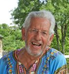 Photograph of Adam Hart-Davis in a colourful shirt.