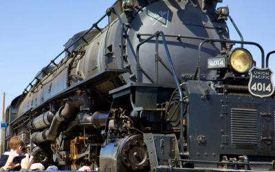 In this colour photograph of Big Boy 4014 taken by Ian Logan in October 2019, crowds cluster round Big Boy 4014 in the Union Pacific West Colton Yard, Los Angeles.